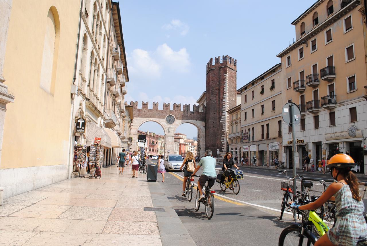 Dreaming Piazza Bra Rooms Verona Exterior photo